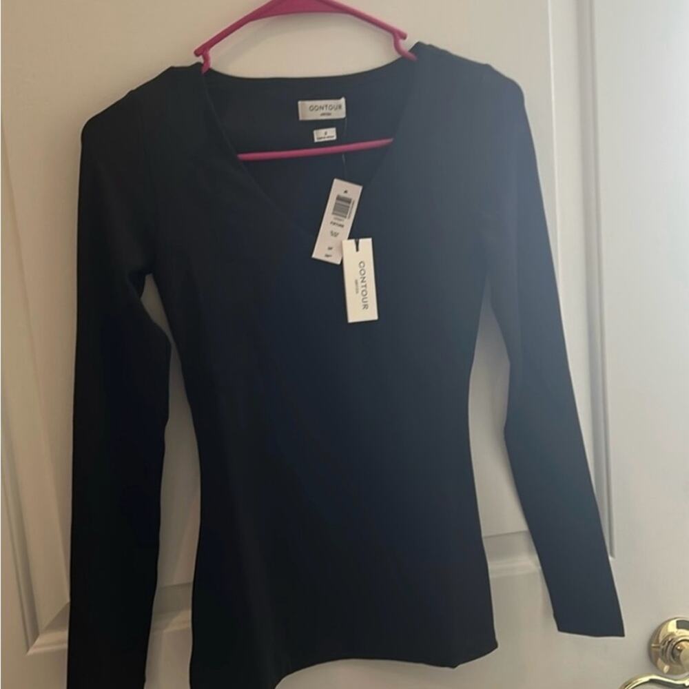 Aritzia Black Long Sleeve V-Neck Top